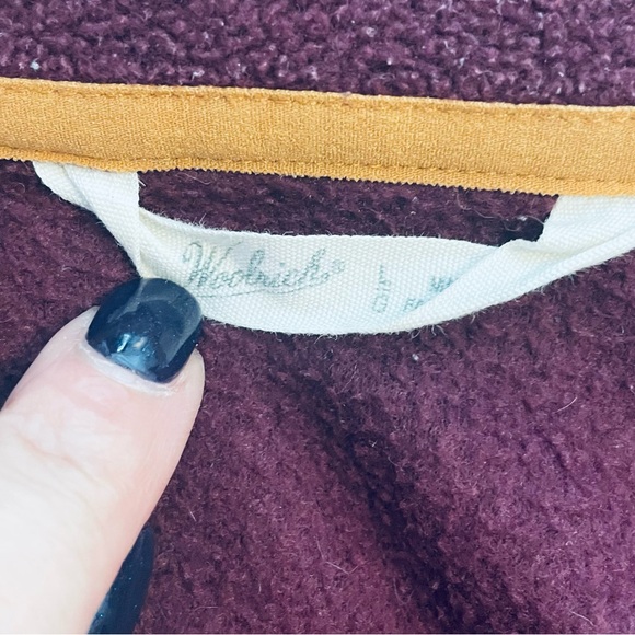 Woolrich zip-up vest with high collar and fitted silhouette - Picture 4 of 4